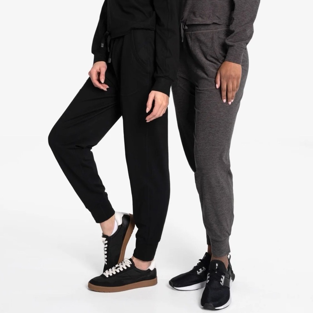 LOLE Women’s Charcoal OM Tech Joggers | Size Large